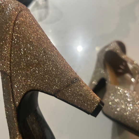 ModCloth gold vintage style heels - Picture 3 of 4